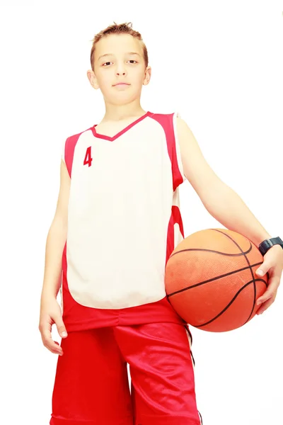Спортсмен с баскетболом в форме — стоковое фото