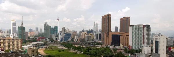 Kuala Lumpur paisaje urbano diurno Panorama — Foto de Stock