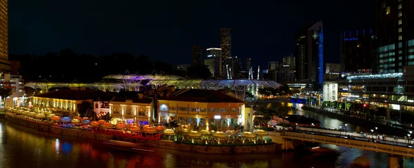 克拉码头新加坡夜现场全景 — 图库照片