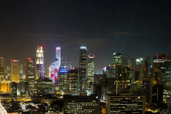 Singapore paisaje urbano por la noche —  Fotos de Stock