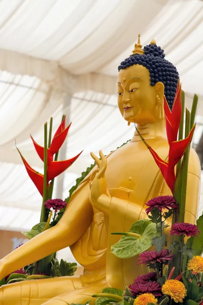 Golden Buddha Statue — Stock Photo, Image