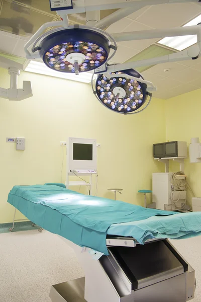Devlet hastanesine ameliyat odasında — Stok fotoğraf