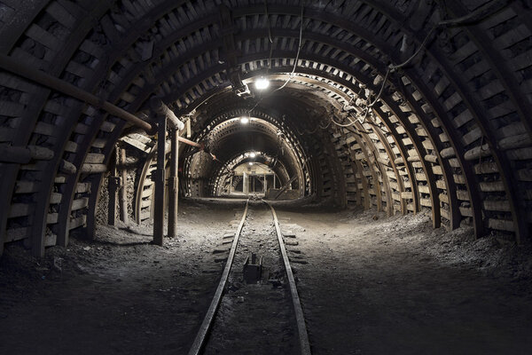 Подземный туннель в шахте
