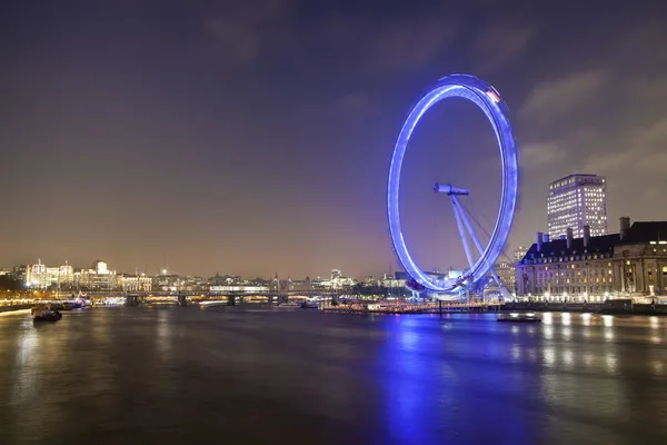 London Eye and River Tâmisa à noite — Fotografia de Stock