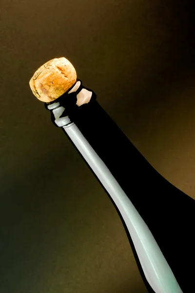 Klasické šampaňské láhev s korkovou — Stock fotografie