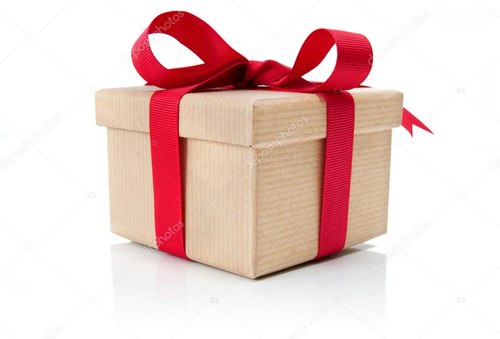 3,514,653 en la categoría «Caja para regalo» de fotos e imágenes de stock  libres de regalías