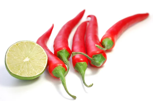 Spaanse peper en kalk — Stockfoto