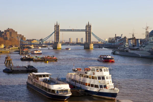 Tower Bridge and The River Thames at Sunset — Stock Photo, Image