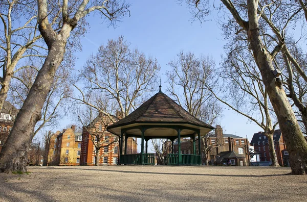 The Bandstand in Arnold Circus and the Boundary Estate in London — Stock Photo, Image