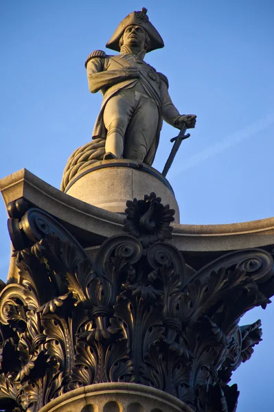 Nelsons Säule auf dem Trafalgar Square — Stockfoto