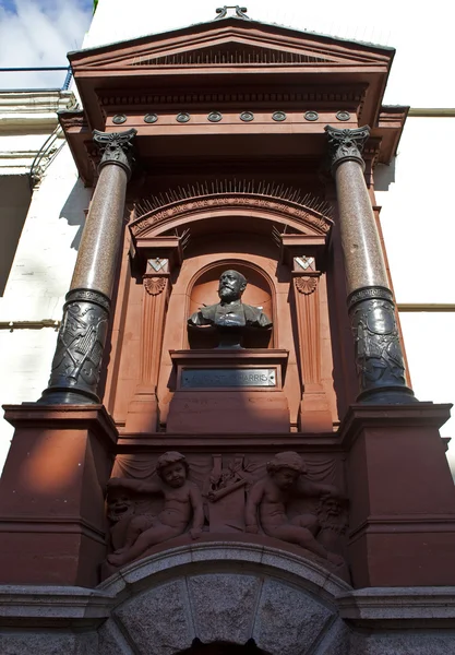 Bust of Sir Augustus Harris at the Theatre Royal Drury Lane — Stock Photo, Image