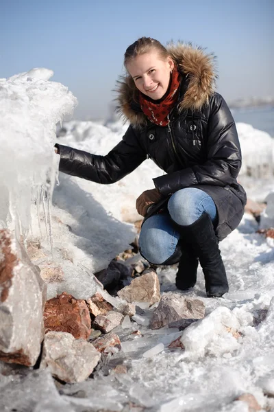 A girl and a Ice — Stock Photo, Image