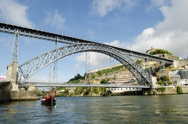 Dom ポルトガルのポルトでルイス橋 — ストック写真