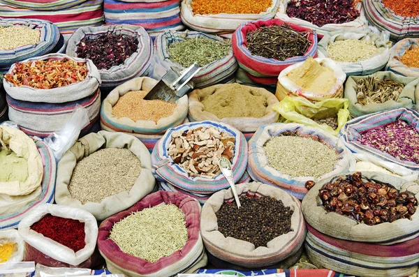 Μπαχαρικά στη Μέση Ανατολή αγορά Κάιρο Αίγυπτος — Φωτογραφία Αρχείου