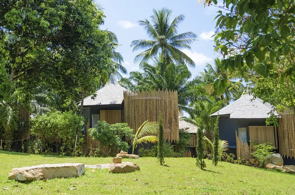 Resort Bungalows i tropiska Asien — Stockfoto