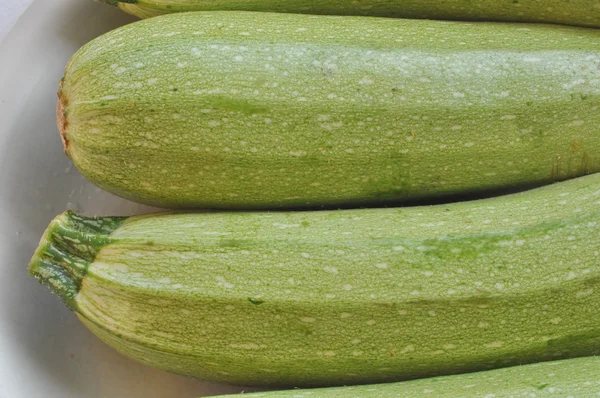Zucchini mit Zucchini — Stockfoto