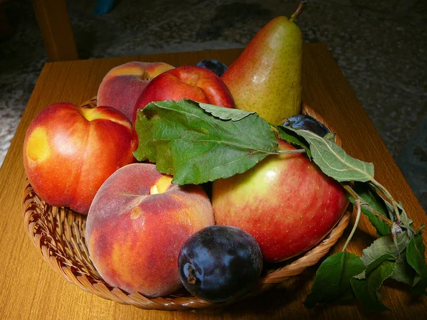 Bodegón fruta — Foto de Stock