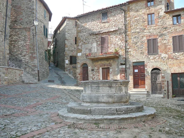 Rocca di Castiglione Orcia, Италия — стоковое фото