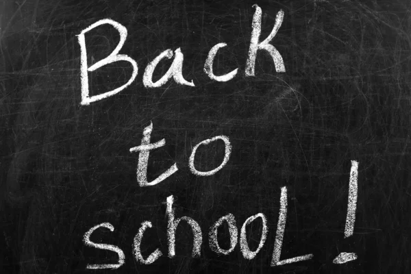 Bir kara tahta üzerinde okula dönüş — Stok fotoğraf