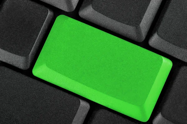 Botón verde en blanco —  Fotos de Stock