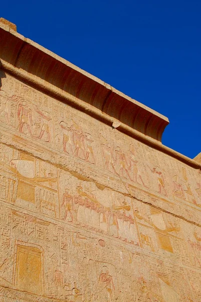 The wall in temple of Karnak — Stock Photo, Image