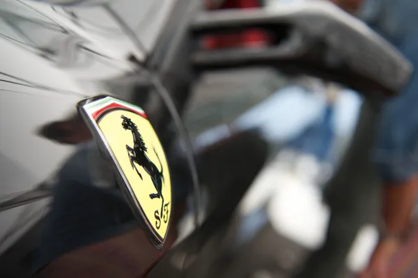Ferrari-logotypen — Stockfoto