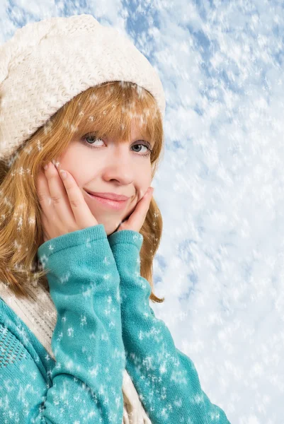 Hermosa chica rubia con copos de nieve —  Fotos de Stock