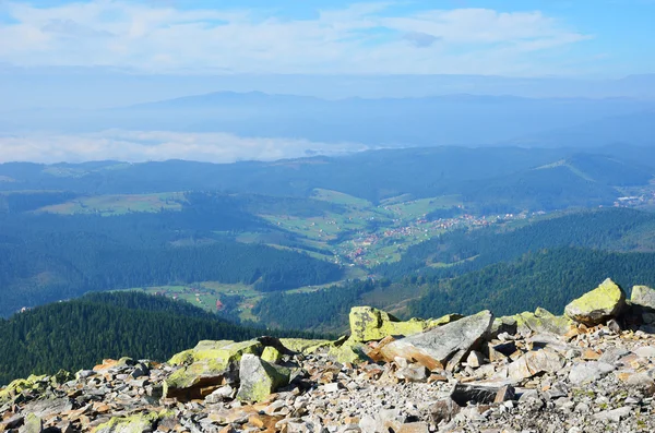 Pegunungan Carpathian dari atas . — Stok Foto