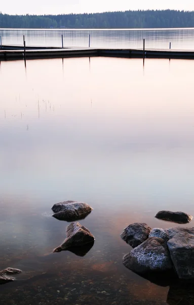 Lac au coucher du soleil — Photo