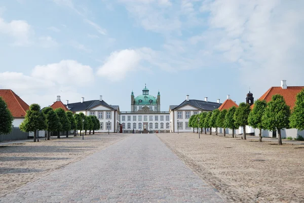 Fredensborg palác v Dánsku. — Stock fotografie