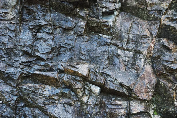 Texture de roche humide de montagne — Photo