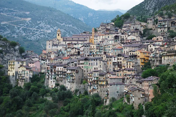 Hermoso pueblo de montaña Saorge . — Foto de Stock