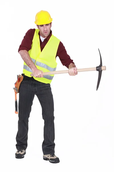 Man wielding axe — Stock Photo, Image