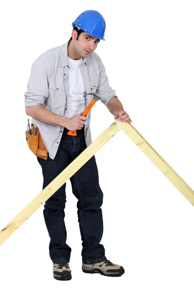 Woodworker fazendo uma moldura — Fotografia de Stock