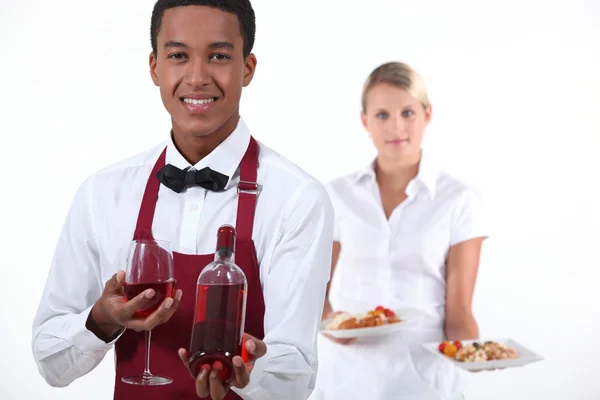 Kelner i kelnerka — Zdjęcie stockowe