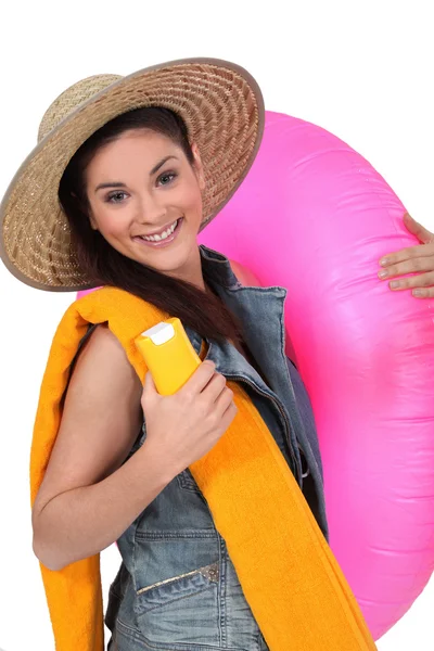 Smiling woman ready for holidays — Stock Photo, Image