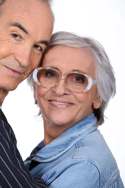 Senior couple embracing — Stock Photo, Image