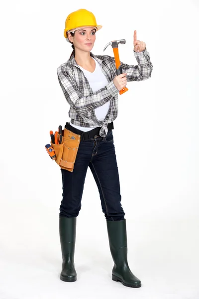 Donna Apprensiva con martello — Foto Stock