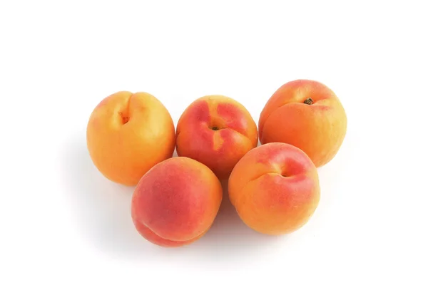 五个桃子 — 图库照片