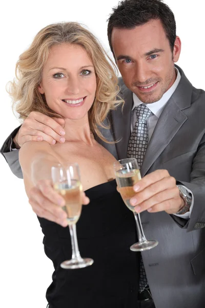 Couple drinking champagne — Stock Photo, Image