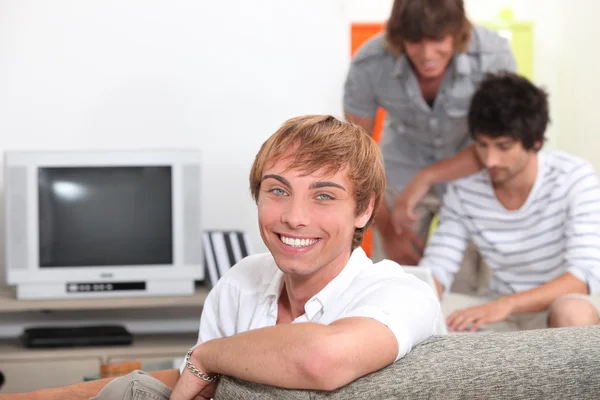 Three students in their shared flat — Stock Photo, Image