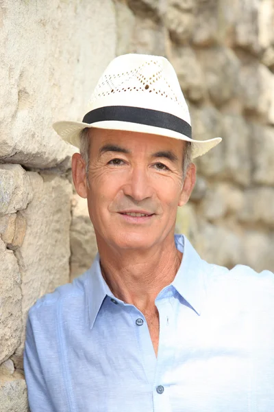 Elderly man with hat — Stock Photo, Image