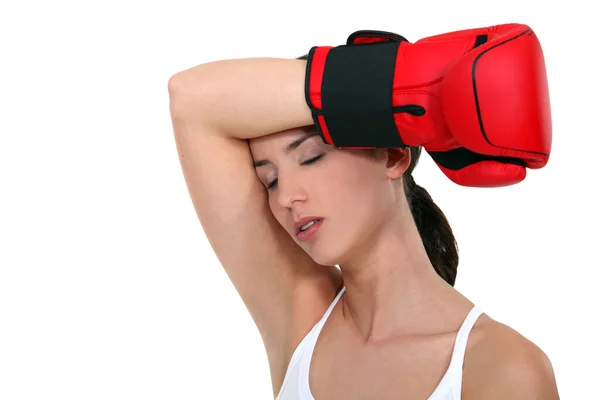 Exhausted female boxer — Stock Photo, Image