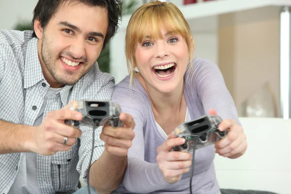 비디오 게임을 하는 부부 — 스톡 사진