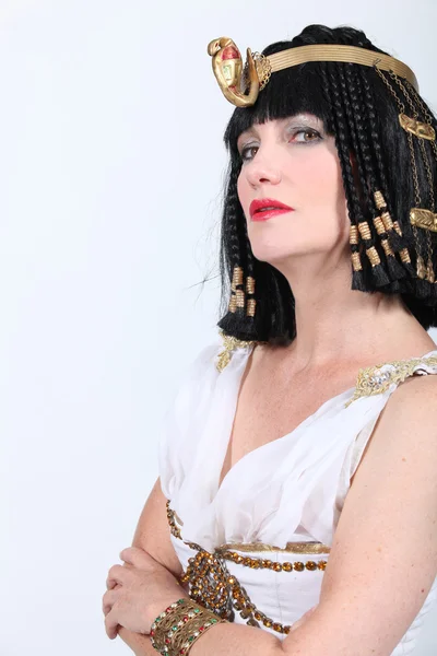 Kleopatra kostümlü kadın — Stok fotoğraf