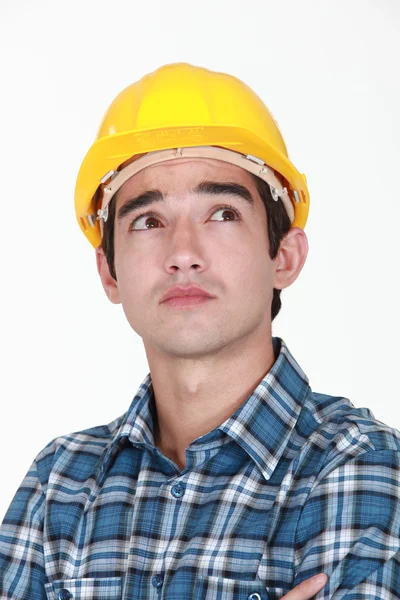 Nadenkend bouwvakker — Stockfoto