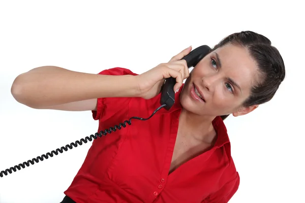 Femme parlant au téléphone — Photo
