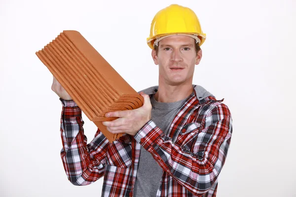 Roofer med kakel — Stockfoto