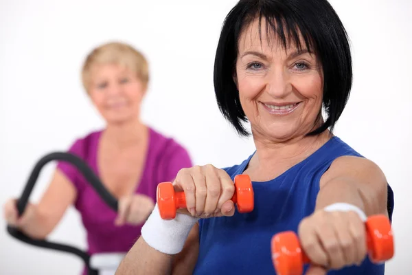 Mature women working out — Stock Photo, Image