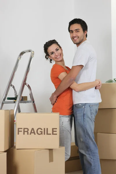 Couple packed for big move — Stock Photo, Image